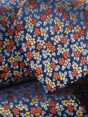 Charles Tyrwhitt Blue Floral Silk Tie - Image 2 of 2
