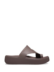 Taupe - Crocs Adults Getaway Platform Toe Loop Sandals - Bild 1 von 5