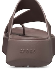 Taupe - Crocs Adults Getaway Platform Toe Loop Sandals - Bild 4 von 5