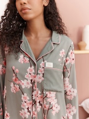 Bath & Body Works Green Cherry Blossom Button Through Pyjama Set - Image 5 of 12