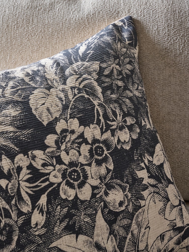 40 x 59cm Printed Floral Tapestry Cushion - صورة 2 من 5 40 x 59cm Printed Floral Tapestry Cushion - صورة 2 من 5