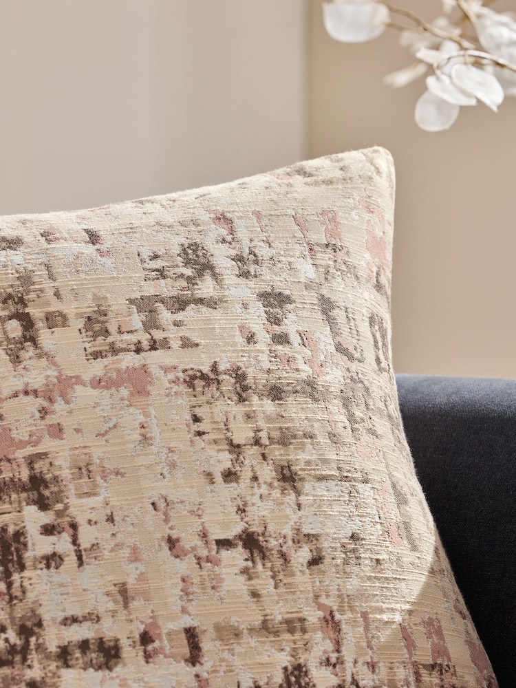 Timeless Chic Woven Abstract Cushion - Изображение 2 из 5 Timeless Chic Woven Abstract Cushion - Изображение 2 из 5