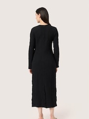 Soaked in Luxury SLDauphine Long Sleeves Black Midi Dress - Image 2 of 4