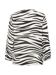 Kaffe KAjanne V-Notch Neck 3/4 Sleeve Blouse - Image 5 of 5