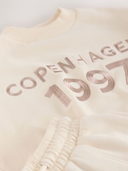 Slogan, natur - Sweatshirt und Jogginghose mit weitem Bein (3–16 J.) - Bild 11 von 11