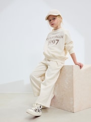 Slogan, natur - Sweatshirt und Jogginghose mit weitem Bein (3–16 J.) - Bild 3 von 11