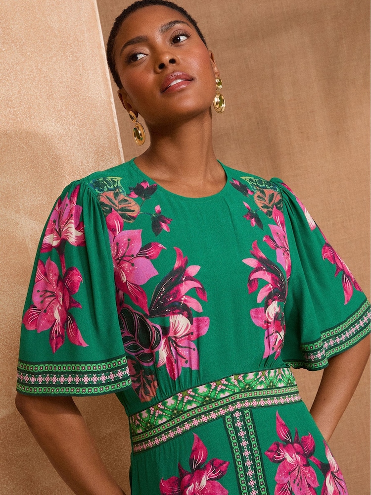 Love & Roses Green Floral Printed Crew Neck Midi Dress - Image 2 of 4 Love & Roses Green Floral Printed Crew Neck Midi Dress - Image 2 of 4