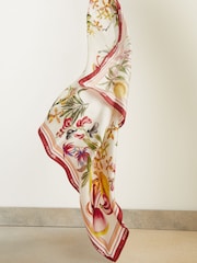 Reiss White Leila NYBG Silk Floral-Print Scarf - Image 6 of 7