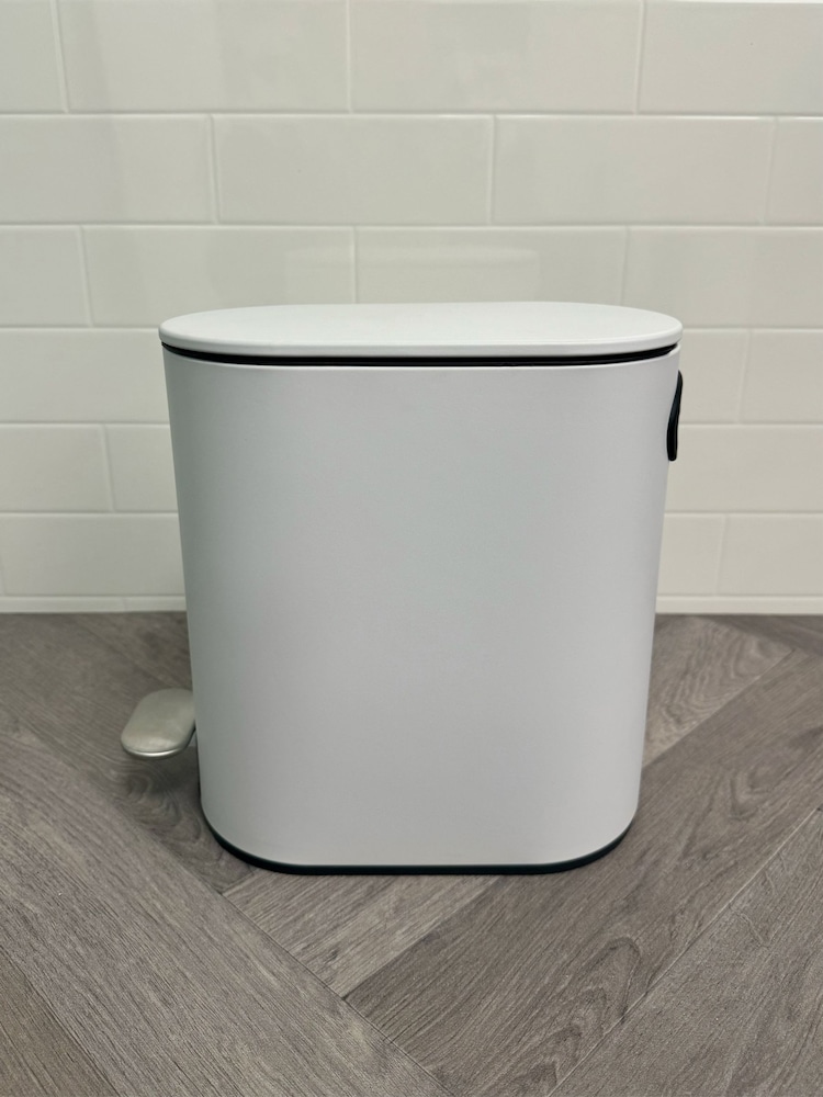 Showerdrape White Fortuna 5L Soft Close Bathroom Pedal Bin - Image 2 of 3