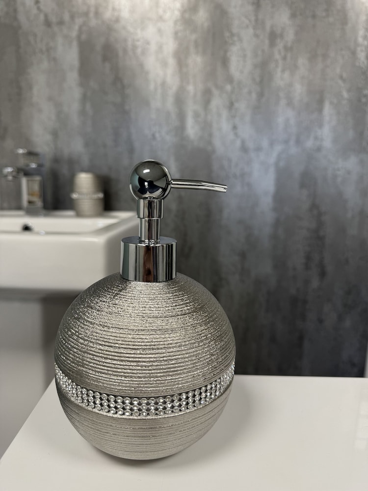 Showerdrape 3 Piece Silver Pzazz Bathroom Sink Accessory Set - Image 2 of 4