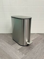 Showerdrape Silver Fortuna 5L Soft Close Bathroom Pedal Bin and Toile Set - Image 2 of 6