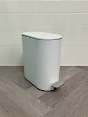 Showerdrape White Fortuna 5L Soft Close Bathroom Pedal Bin and Toile Set - Image 2 of 6