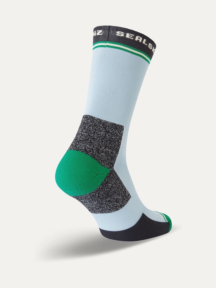 Sealskinz Mid Length Blofield Anti Blister Running Socks - Image 2 of 2 Sealskinz Mid Length Blofield Anti Blister Running Socks - Image 2 of 2