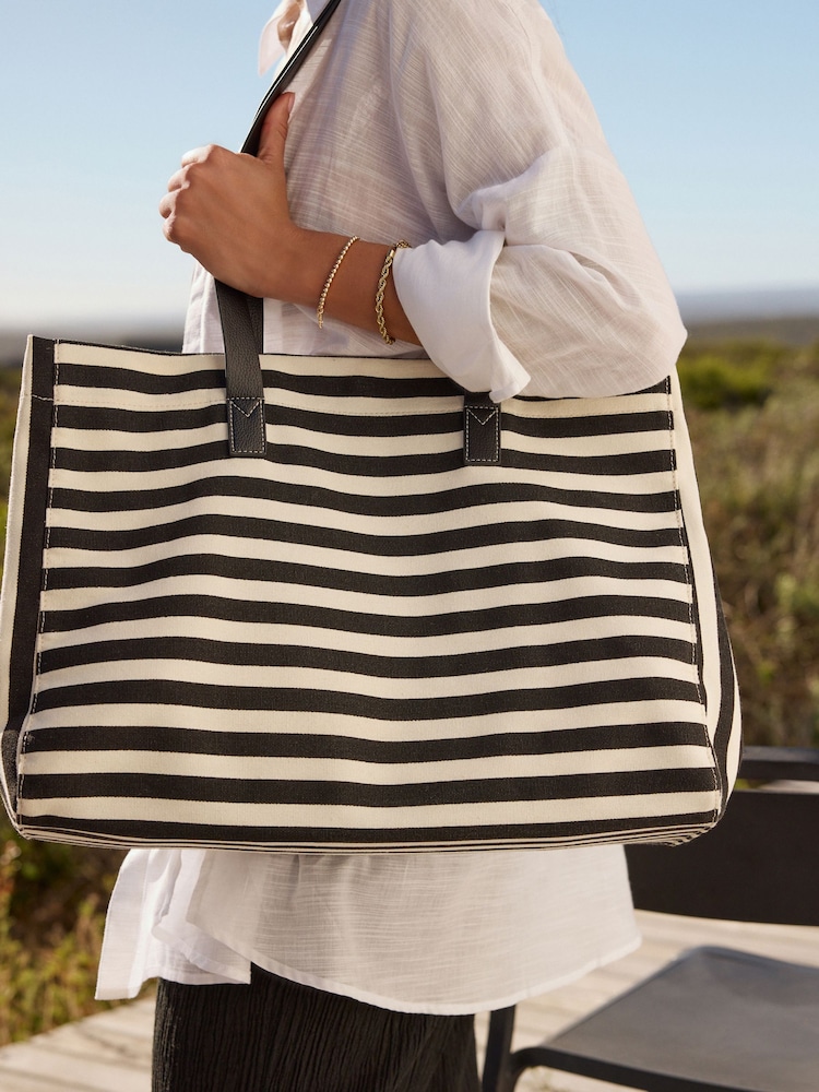 Black/White Printed Shoulder Bag - Image 2 of 3