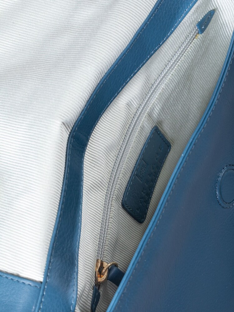 modra - Lakeland Leather Torba Tarraby Crossbody - Slika 6 iz 6 modra - Lakeland Leather Torba Tarraby Crossbody - Slika 6 iz 6