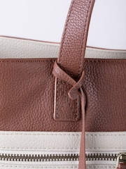Lakeland Leather Cream Beetham Tote Bag - Image 3 of 6