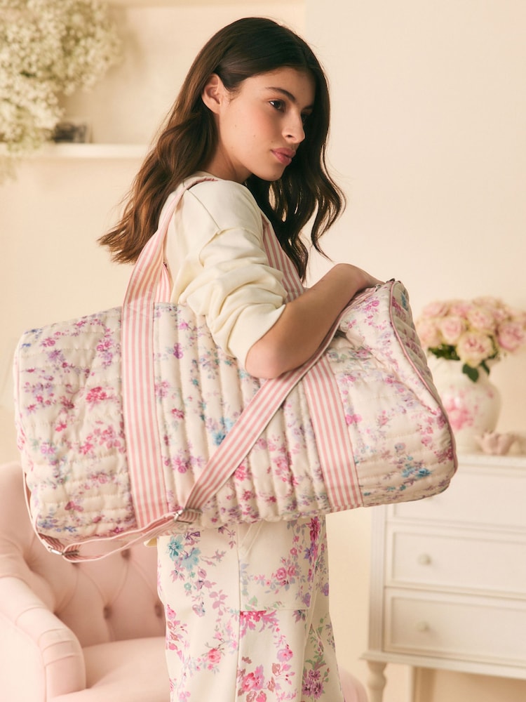 Shabby Chic by Rachel Ashwell® 	Ecru/Pink Garland Heart Print Weekend Bag - Image 1 of 9