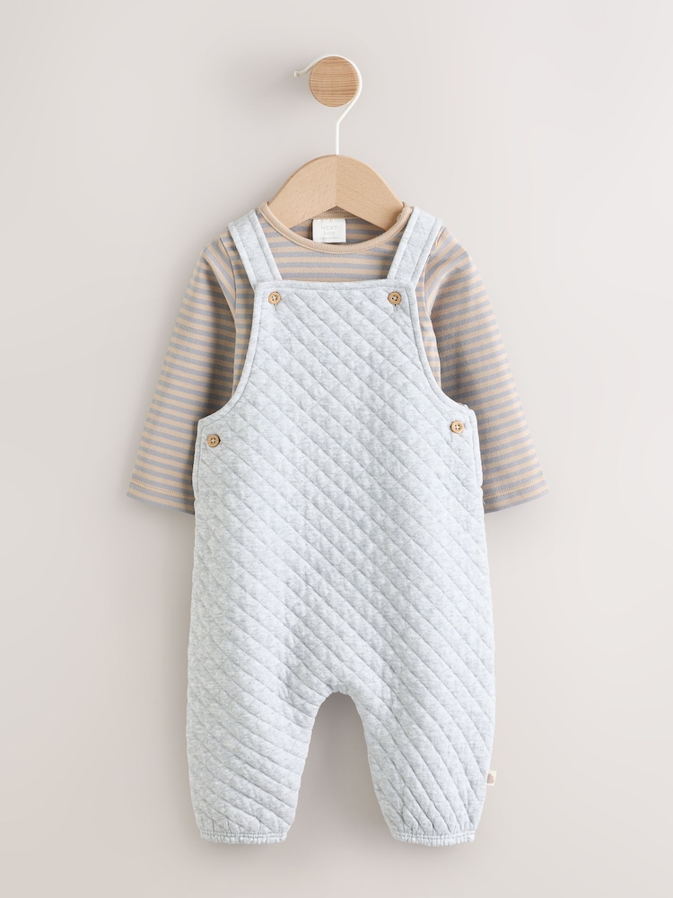 Grau - Baby Jersey Quilted Dungarees and Bodysuit Set (0mths-2yrs) - Bild 1 von 10
