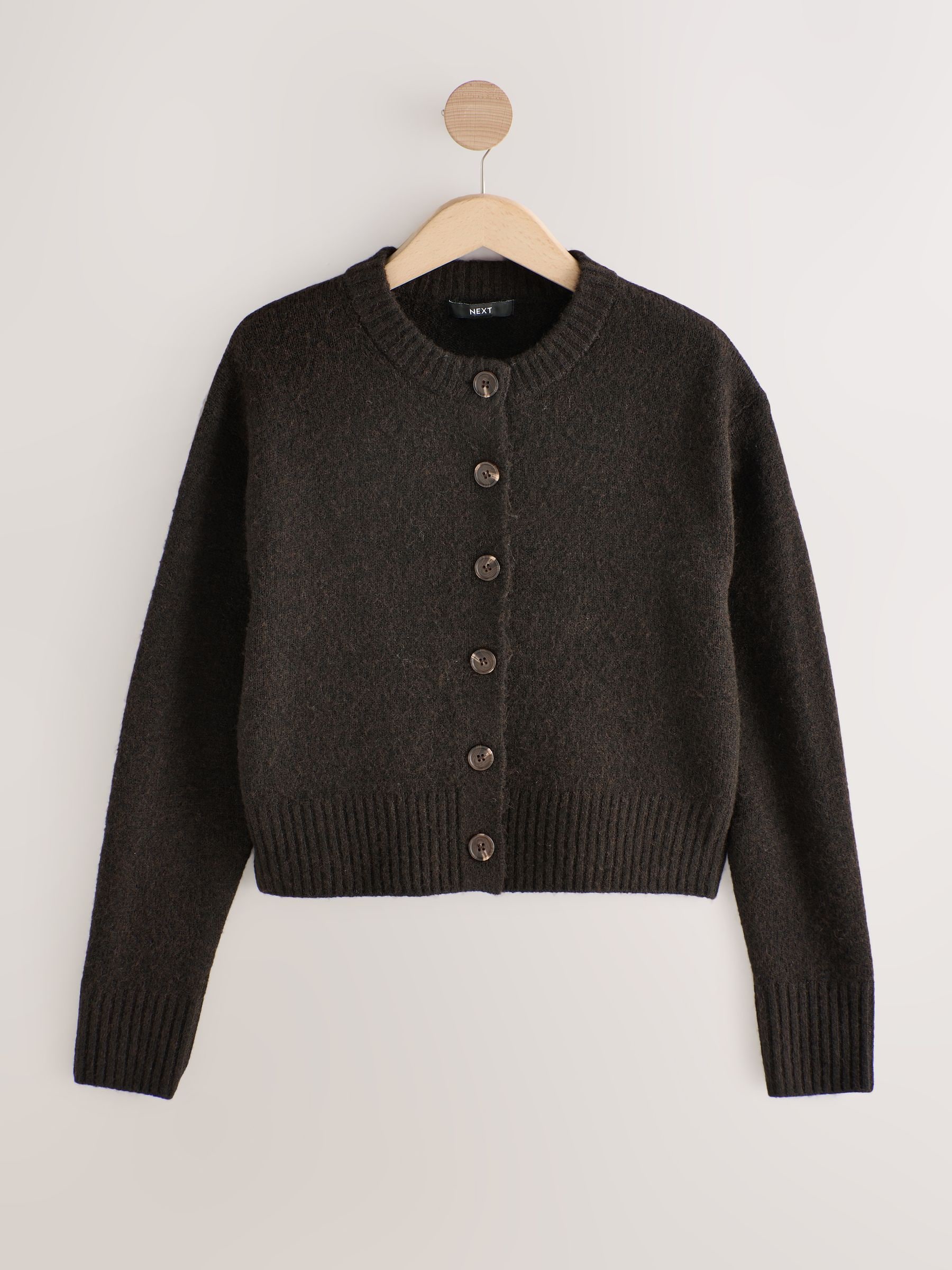 Next：日本 チョコレートブラウン - クルーネック ニット カーディガン