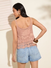 Rosa - Friends Like These Crochet Embroidered Cami - Imagen 2 de 5