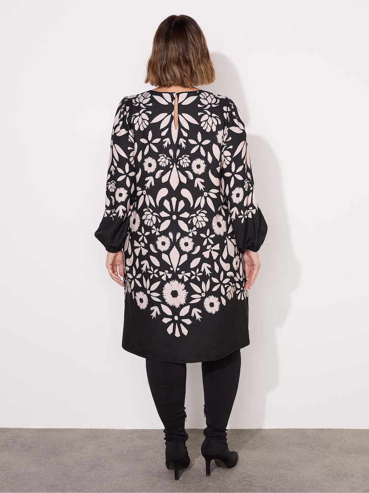 Live Unlimited Black Curve Graphic Floral Placement Dress - Image 2 of 6
