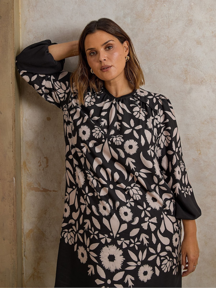 Live Unlimited Black Curve Graphic Floral Placement Dress - Image 6 of 6