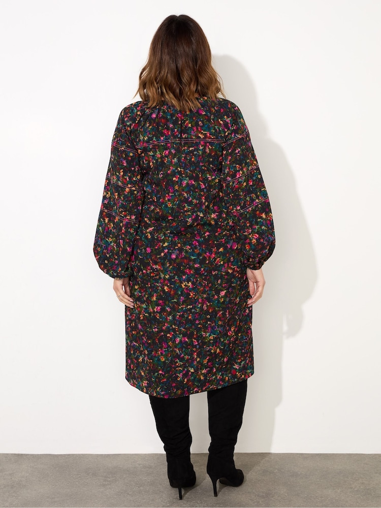 Live Unlimited Black Curve Multicolour Ditsy Midi Dress - Image 4 of 4 Live Unlimited Black Curve Multicolour Ditsy Midi Dress - Image 4 of 4