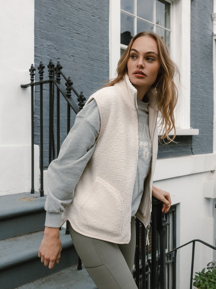 Chelsea Peers White Borg Fleece Reversible Gilet - Image 1 of 5