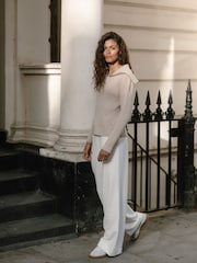 بيج - Chelsea Peers Ribbed Knit Quarter Zip Funnel Sweatshirt - صورة 4 من 5