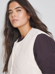 Simply Be Grey Textured Quilted Round Collar Gilet - Image 6 of 6