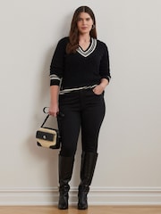 Lauren Ralph Lauren Curve Meren V-Neck Cricket Logo Cable Knit 100% Cotton Jumper - Image 2 of 7