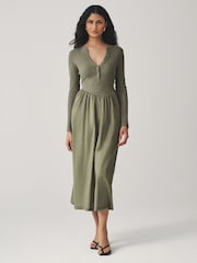 Verde cáqui - Vestido Midi com cintura elástica e tecido misto de jersey - Imagem 1 de 6
