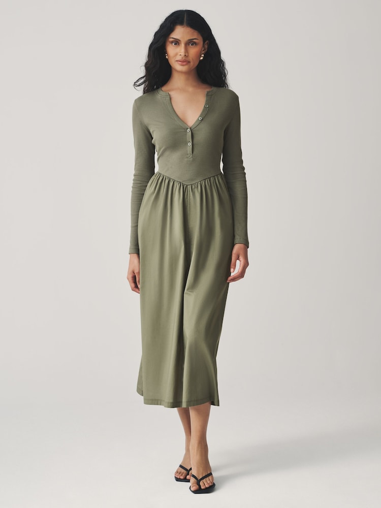 Verde cáqui - Vestido Midi com cintura elástica e tecido misto de jersey - Imagem 1 de 6