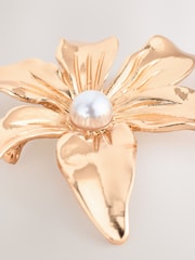 Gold Tone Flower Brooch - Image 2 of 3