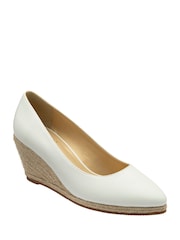 Zapatos estilo alpargatas con cuña de Lotus - Imagen 1 de 4