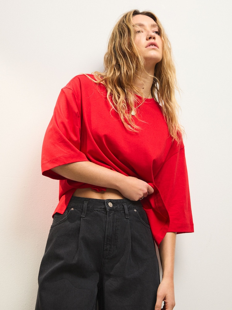 Vermelho cereja - Camiseta Crew Neck com comprimento até o cotovelo e comprimento boxy relaxada - Imagem 1 de 9