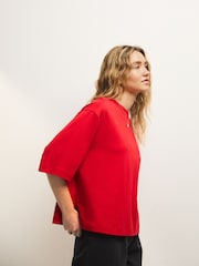 Vermelho cereja - Camiseta Crew Neck com comprimento até o cotovelo e comprimento boxy relaxada - Imagem 3 de 9