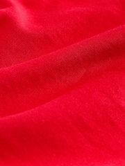 Vermelho cereja - Camiseta Crew Neck com comprimento até o cotovelo e comprimento boxy relaxada - Imagem 7 de 9