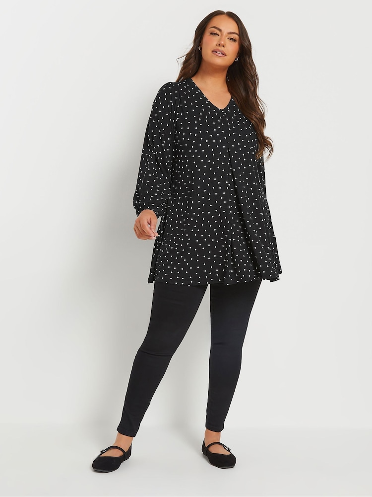 Yours Curve Black Pleated Front Swing Top - Image 2 of 5