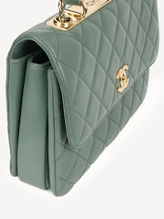 CHANEL Green Trendy CC Lambskin Leather Handbag - Image 6 of 10