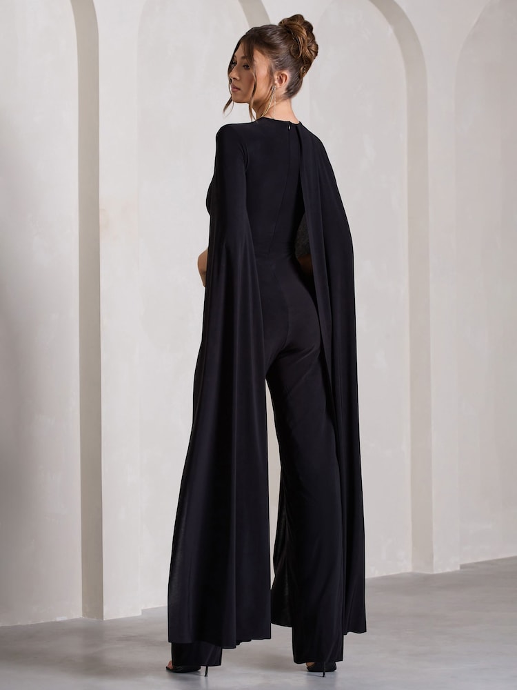 Club L London – Harley – Jumpsuit mit geradem Bein und Cape-Ärmeln - Bild 5 von 5 Club L London – Harley – Jumpsuit mit geradem Bein und Cape-Ärmeln - Bild 5 von 5