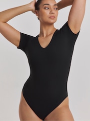 Simply Be Black Smoothing V-Neck T-Shirt Bodysuits 2 Pack - Image 4 of 5