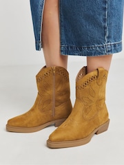 Simply Be Laser Cut Western Boots In Extra Wide Fit - Imagen 4 de 4