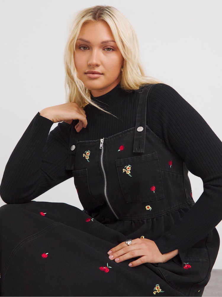 Simply Be Black 100% Cotton Floral Embroidered Midaxi Apron Denim Dress - Image 4 of 4