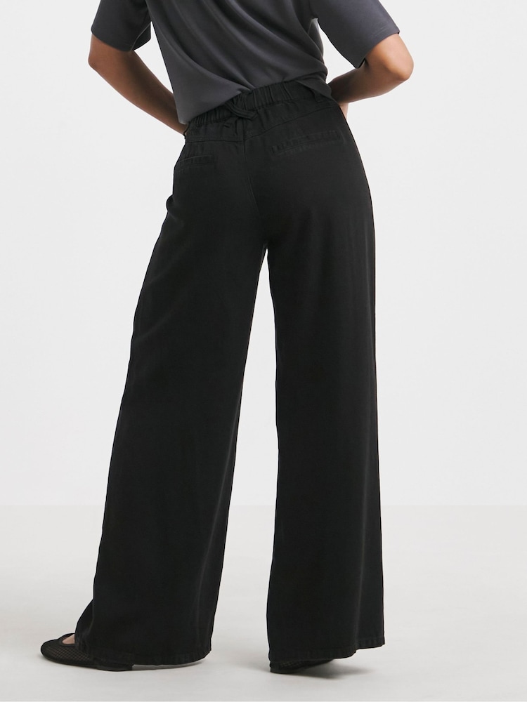 Simply Be Black Draped Wide Leg Jeans With Tencel TM Lyocell - Image 3 of 5