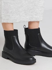 Botines Chelsea clásicos de ajuste ancho de Simply Be - Imagen 3 de 4