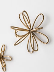 Set of 3 Gold Metal Flower Wall Plaques - Image 3 of 6