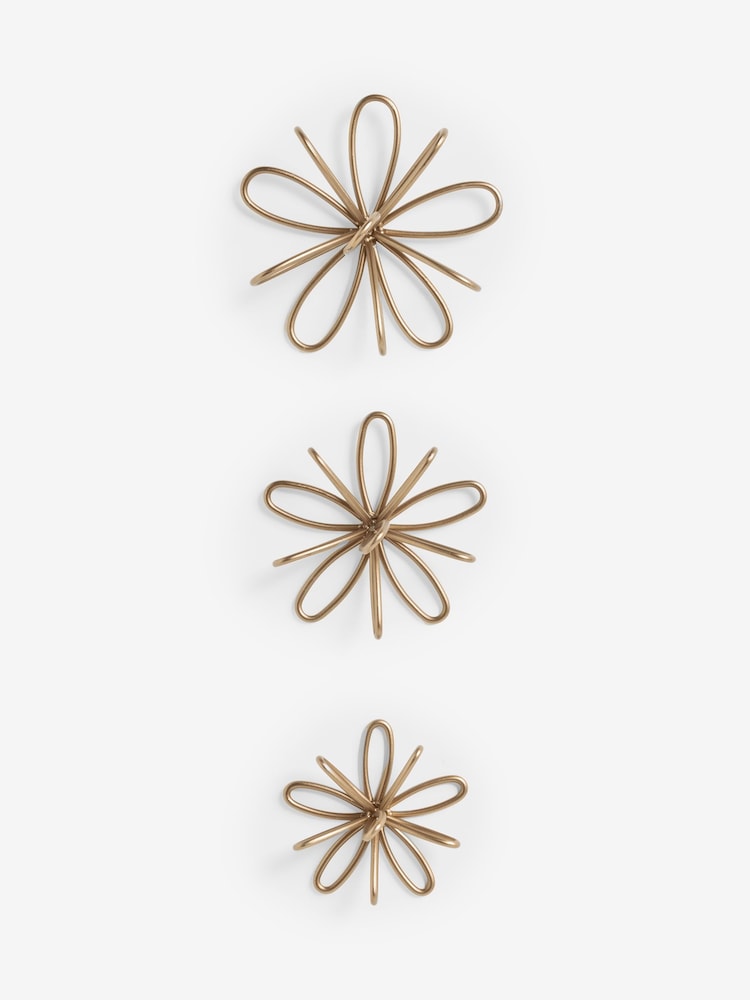 Set of 3 Gold Metal Flower Wall Plaques - Image 4 of 6