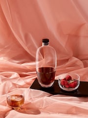 Botella alta de whisky de malta color nude con bandeja de madera - Imagen 3 de 3