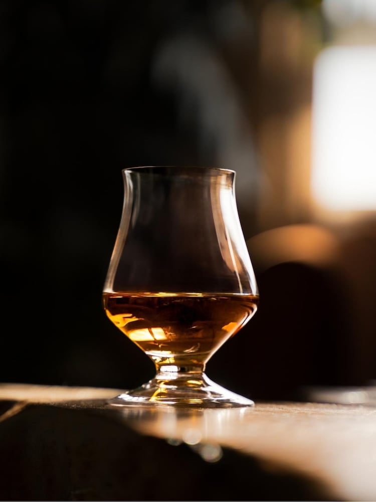 Nude Set of 2 Clear Islands Short Whisky Tasting Glasses - Image 1 of 3